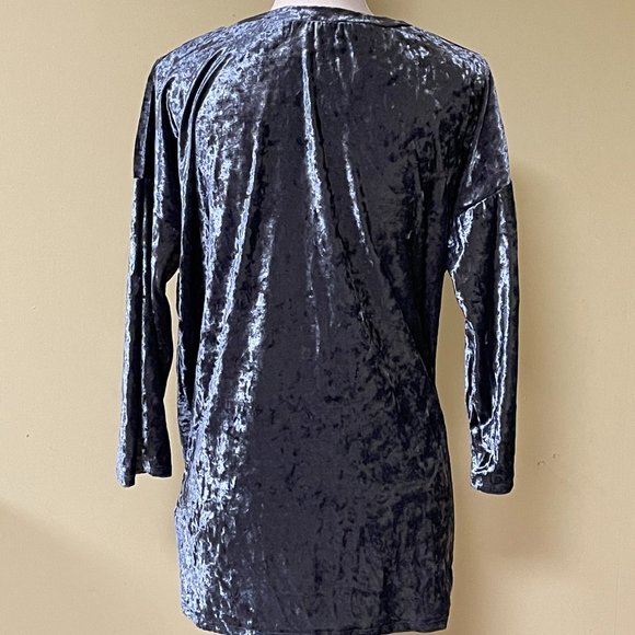 Cherish top with knotted front 3/4 sleeves velvet - Picture 1 of 4